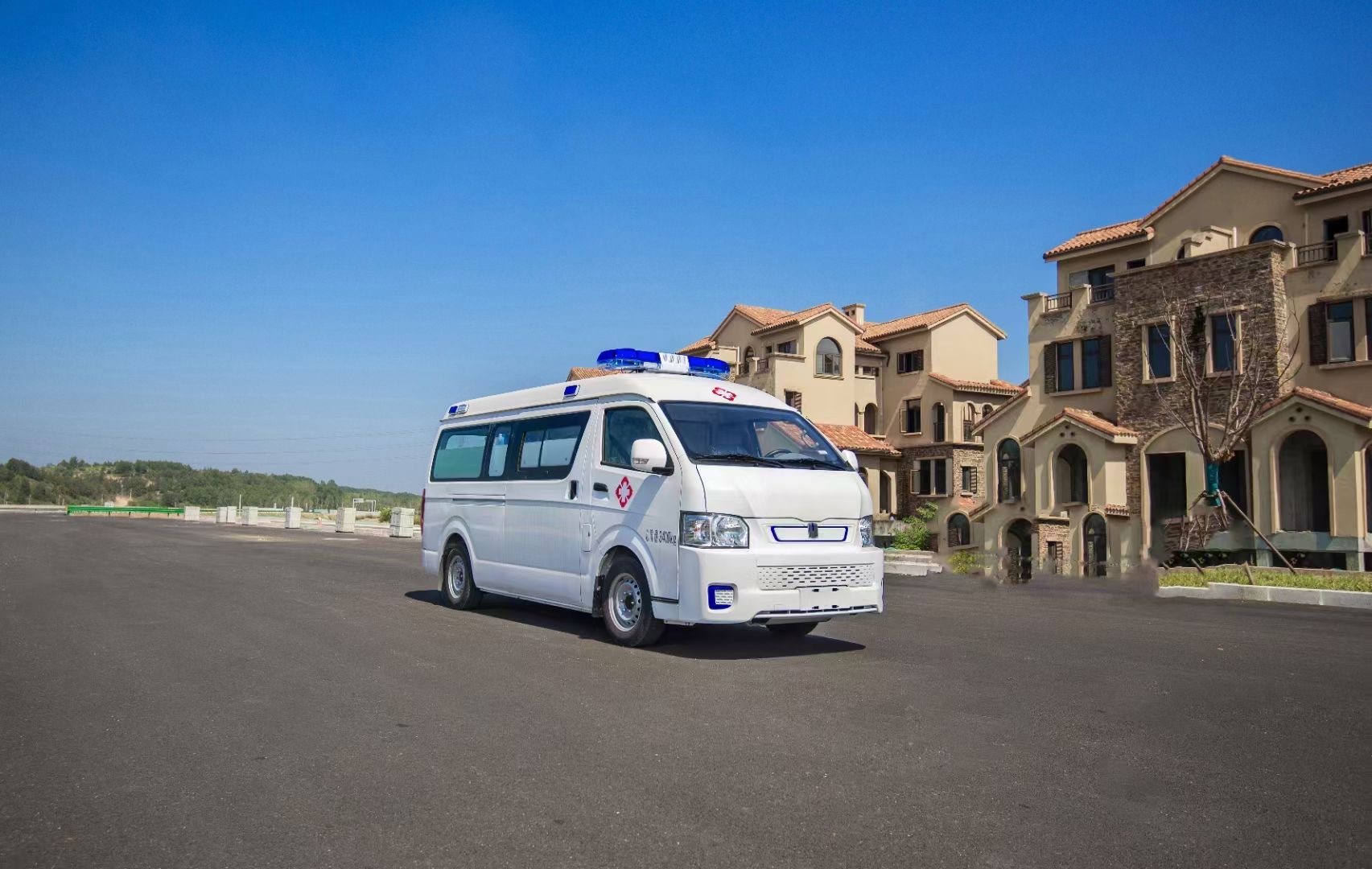 吉利電動(dòng)救護(hù)車